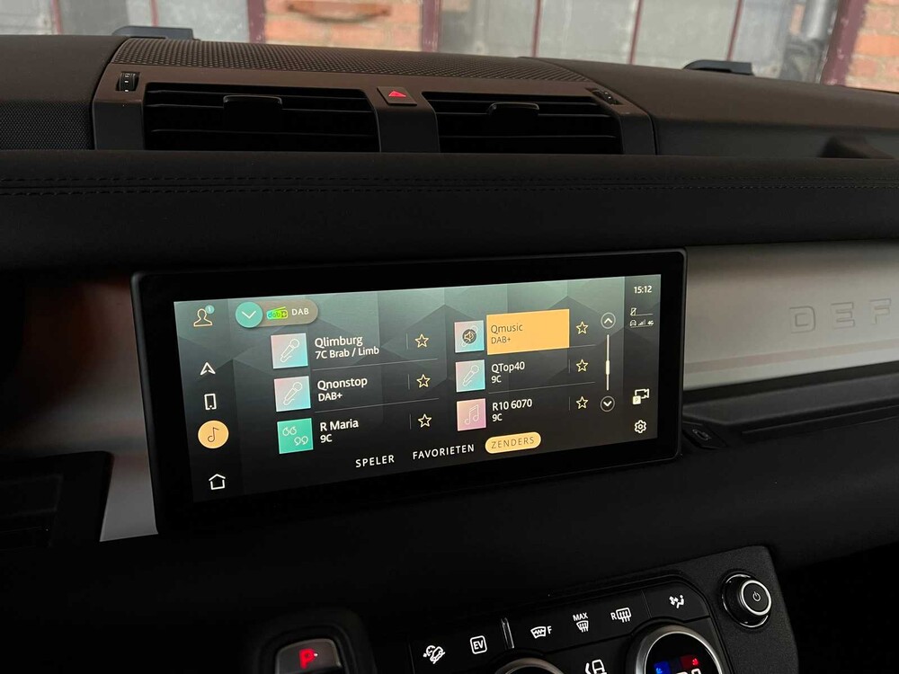 Land Rover Defender P400e SE Hybrid 404pk 2023 -Fabrieksgarantie-