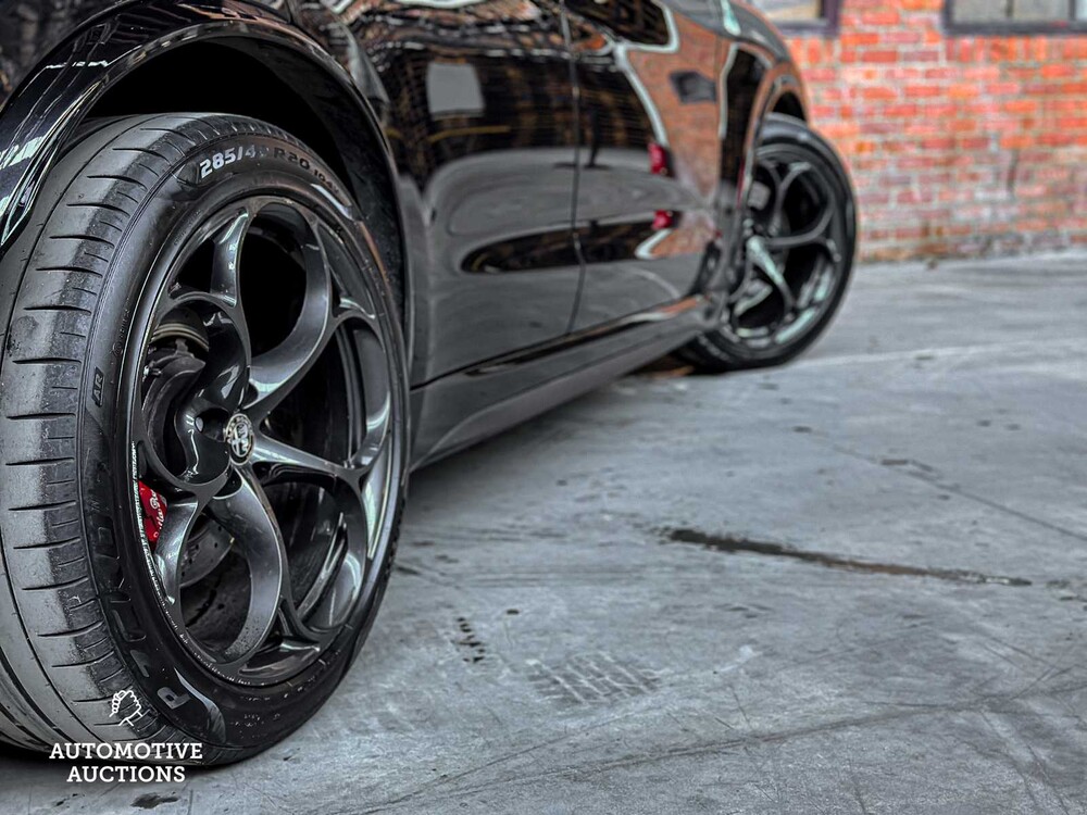 Alfa Romeo Stelvio QUADRIFOGLIO 2.9 V6 -FERRARI ENGINE- AWD 510pk 2018, L-684-LG