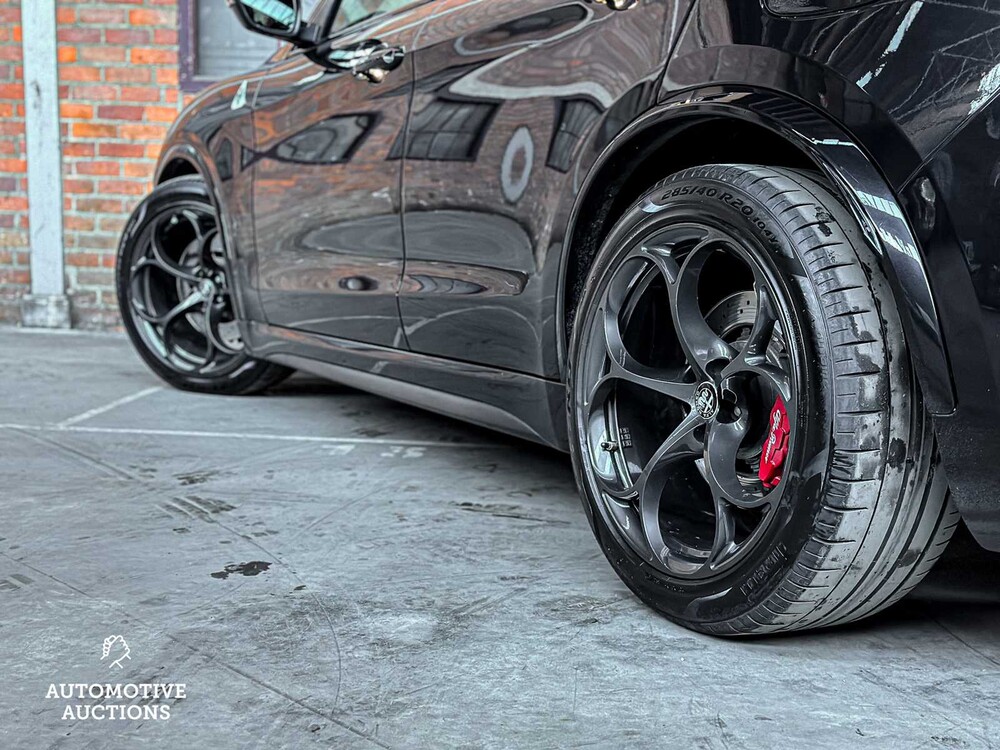 Alfa Romeo Stelvio QUADRIFOGLIO 2.9 V6 -FERRARI ENGINE- AWD 510pk 2018, L-684-LG