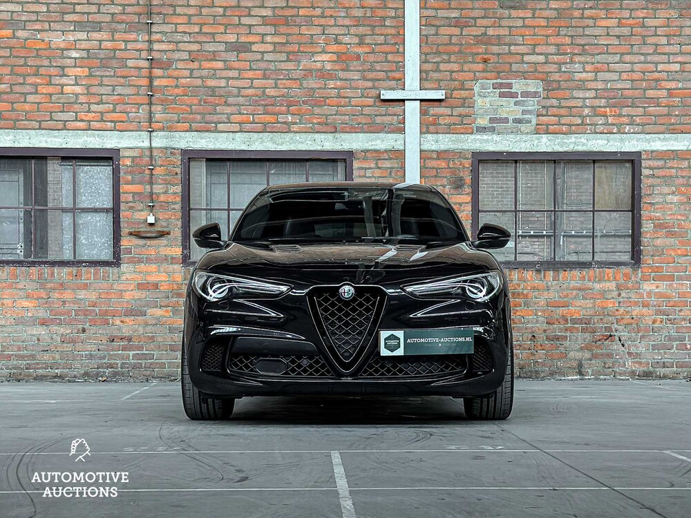 Alfa Romeo Stelvio QUADRIFOGLIO 2.9 V6 -FERRARI ENGINE- AWD 510pk 2018, L-684-LG