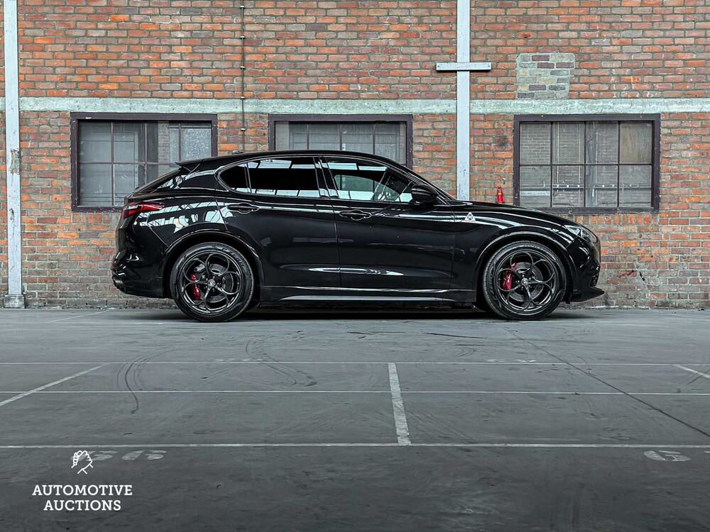Alfa Romeo Stelvio QUADRIFOGLIO 2.9 V6 -FERRARI ENGINE- AWD 510pk 2018, L-684-LG