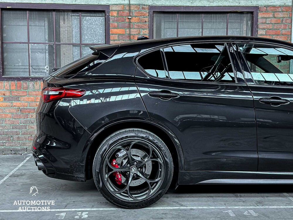 Alfa Romeo Stelvio QUADRIFOGLIO 2.9 V6 -FERRARI ENGINE- AWD 510pk 2018, L-684-LG