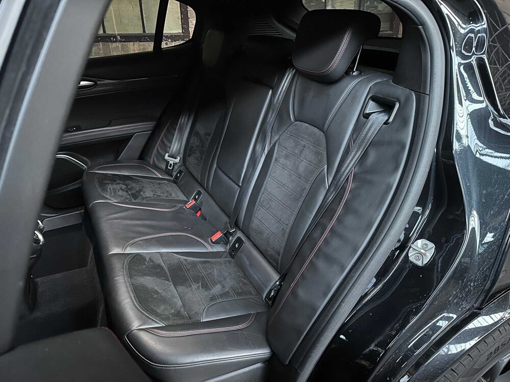 Alfa Romeo Stelvio QUADRIFOGLIO 2.9 V6 -FERRARI ENGINE- AWD 510pk 2018, L-684-LG