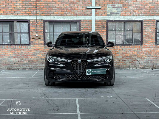 Alfa Romeo Stelvio QUADRIFOGLIO 2.9 V6 -FERRARI ENGINE- AWD 510pk 2018, L-684-LG