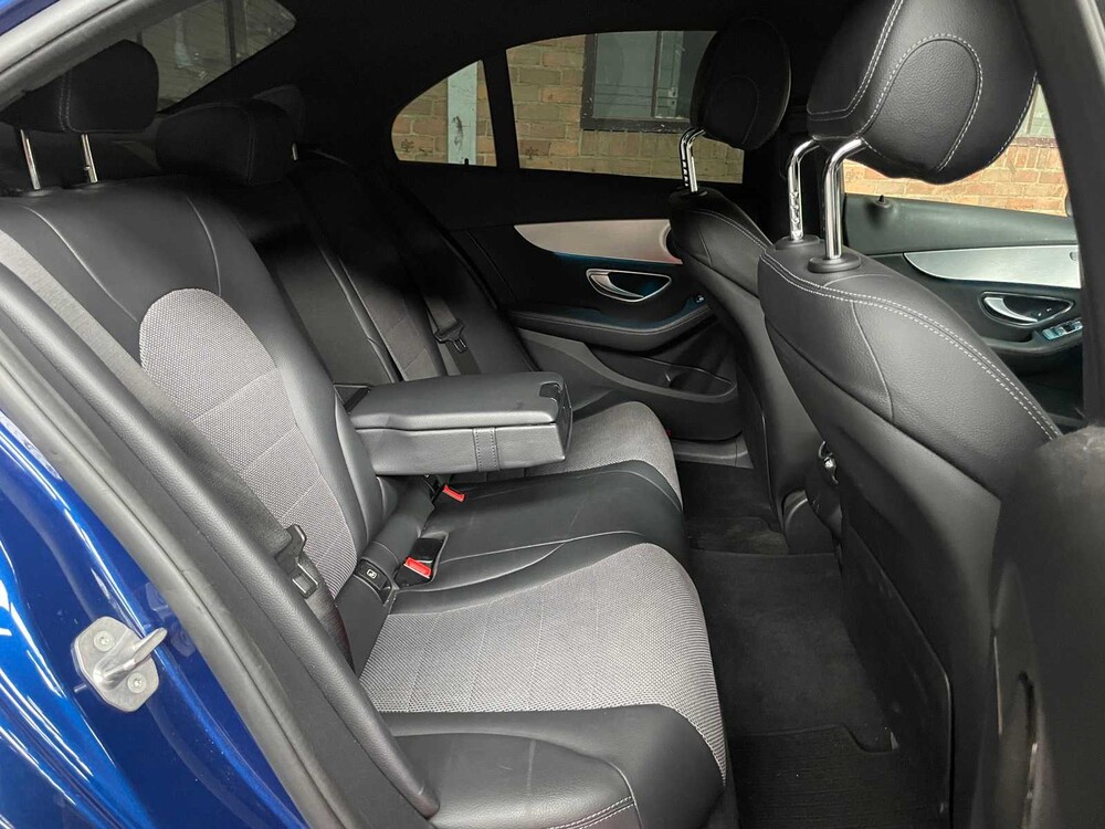 Mercedes-Benz C180 CDI AMG Sport Edition C-klasse 116pk 2019 ORIG-NL, XR-282-L