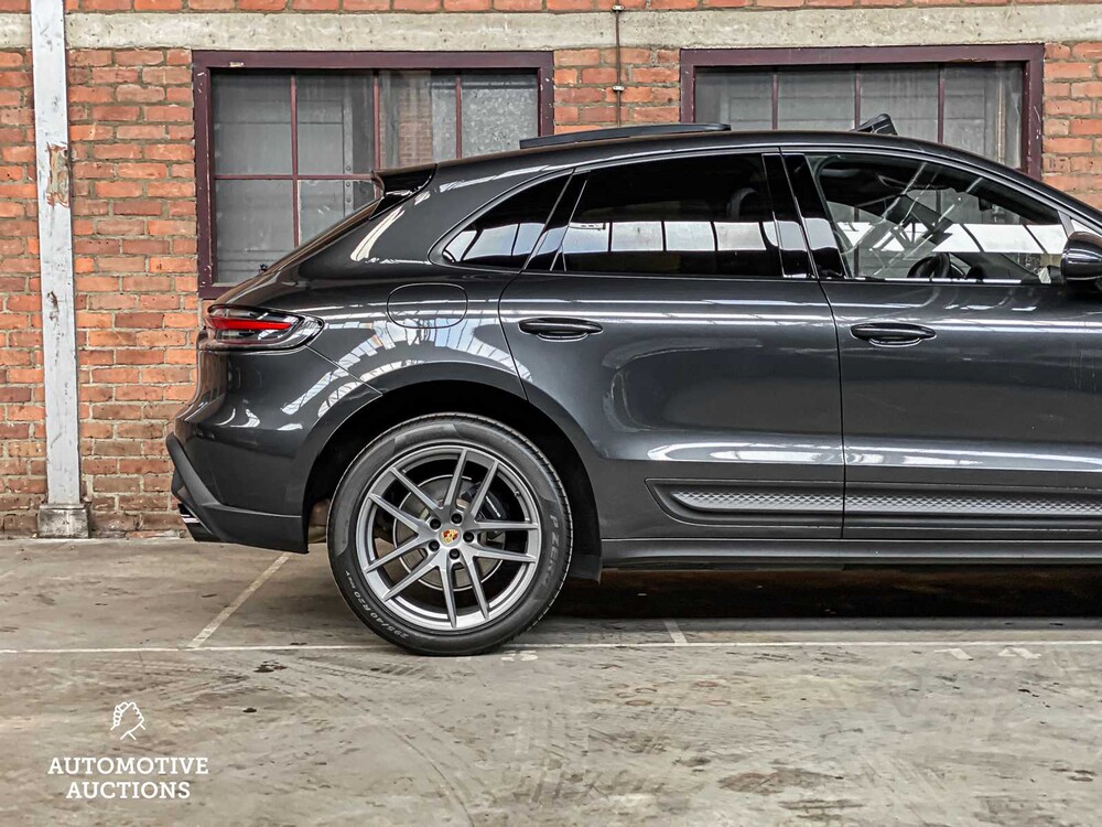 Porsche Macan 2.0 FACELIFT 265pk 2022 ORIG-NL, P-995-BB