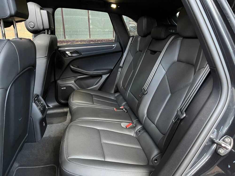 Porsche Macan 2.0 FACELIFT 265pk 2022 ORIG-NL, P-995-BB