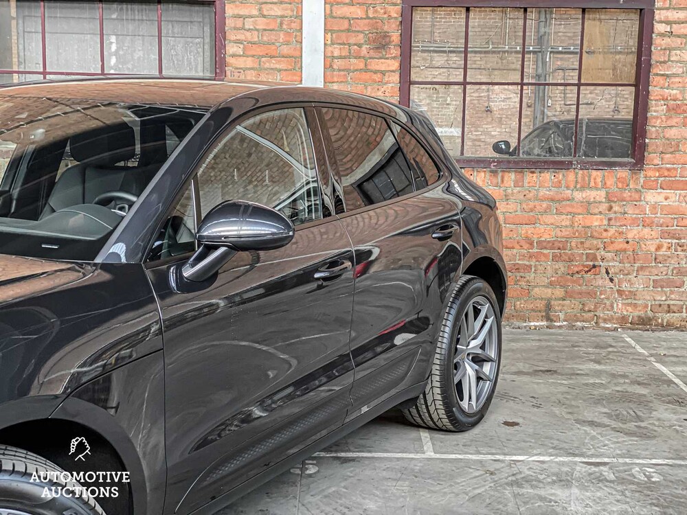 Porsche Macan 2.0 FACELIFT 265pk 2022 ORIG-NL, P-995-BB