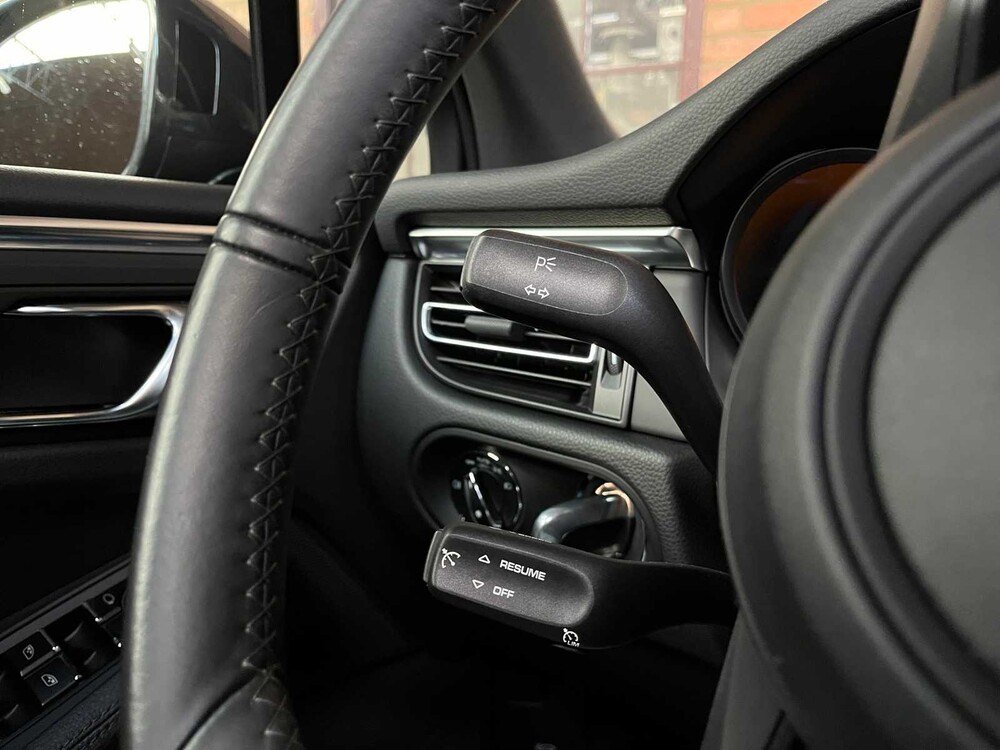 Porsche Macan 2.0 FACELIFT 265pk 2022 ORIG-NL, P-995-BB