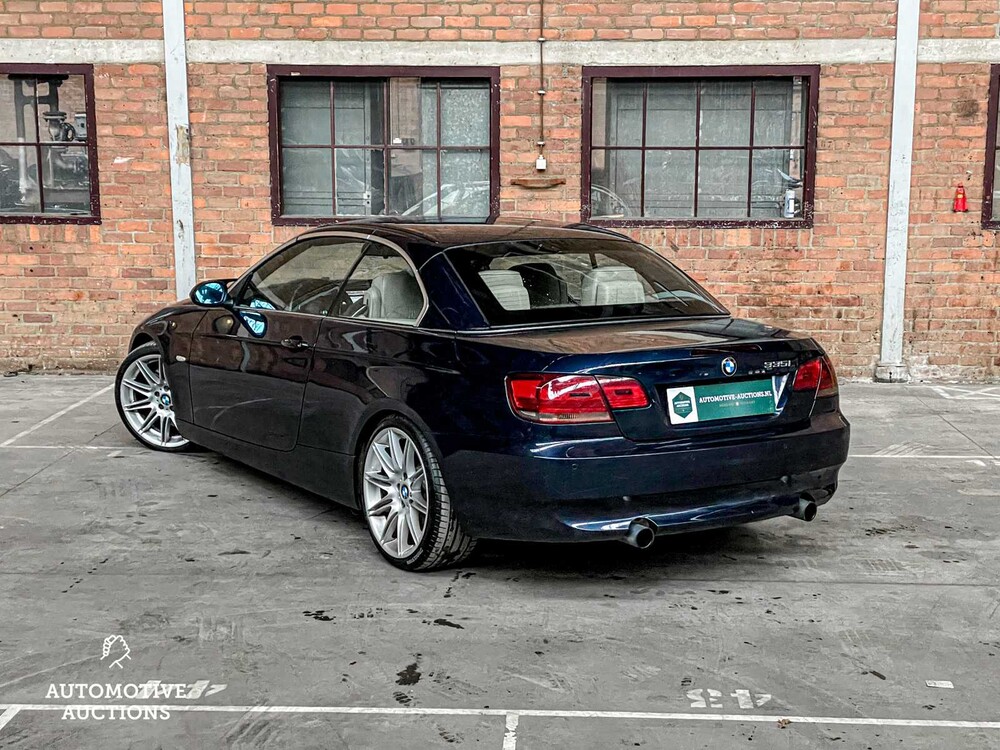 BMW 335i Cabriolet Executive E93 306pk 2008 3-Serie, 86-ZD-LV -Youngtimer-