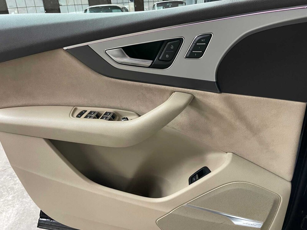 Audi Q7 E-Tron 3.0 TDI Quattro Premium 373hp Plug-In Hybrid 2016 ORIG-NL, KH-101-P