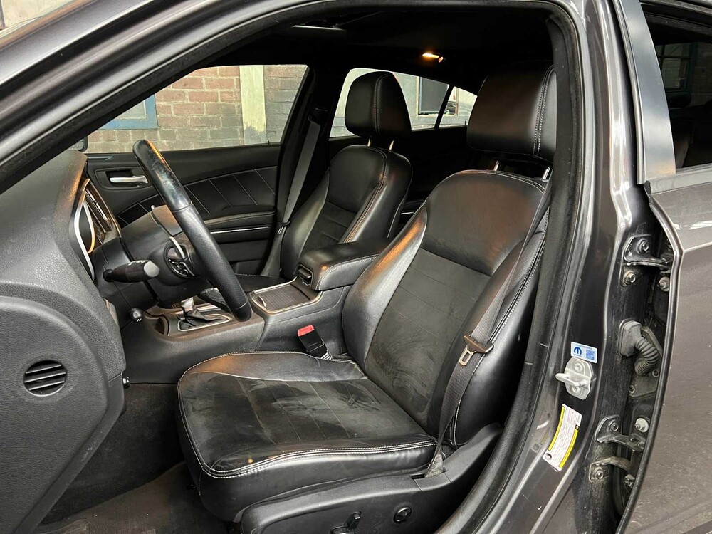 Dodge Charger SRT 5.7 V8 373PS 2016