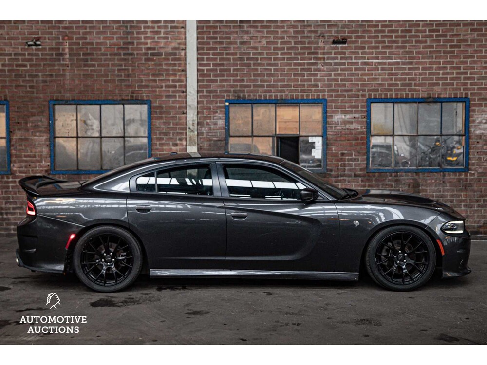 Dodge Charger SRT 5.7 V8 373PS 2016