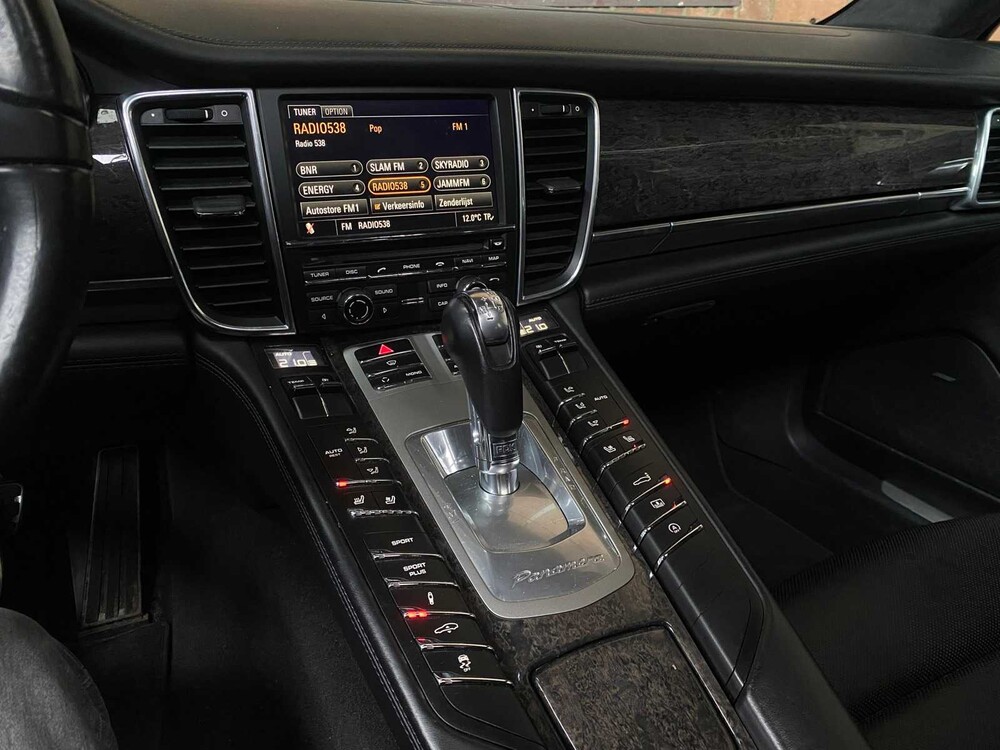 Porsche Panamera Turbo 4.8 V8 500PS 2011 Sport-Chrono, 63-TDK-1 