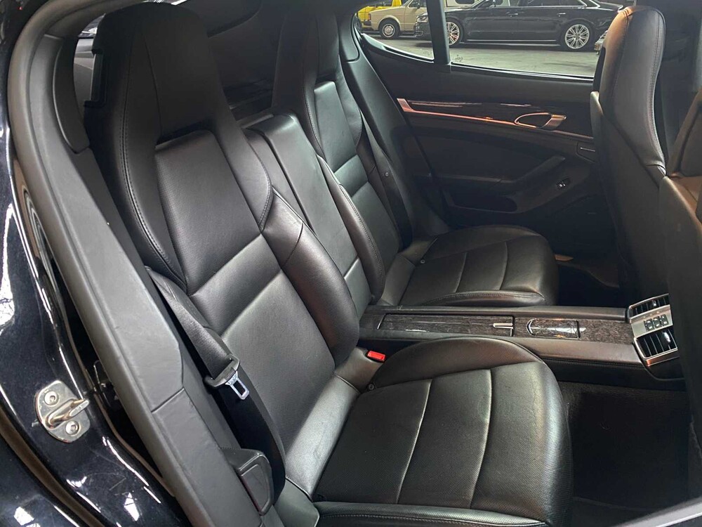 Porsche Panamera Turbo 4.8 V8 500PS 2011 Sport-Chrono, 63-TDK-1 