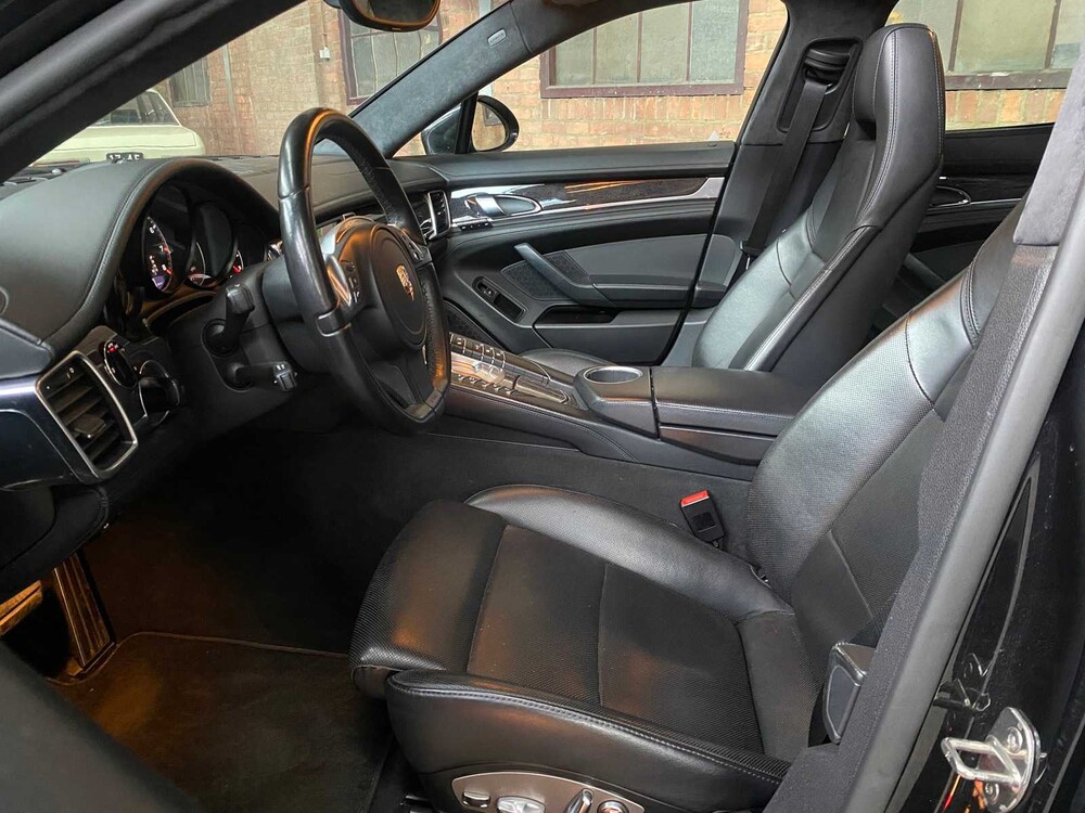 Porsche Panamera Turbo 4.8 V8 500PS 2011 Sport-Chrono, 63-TDK-1 