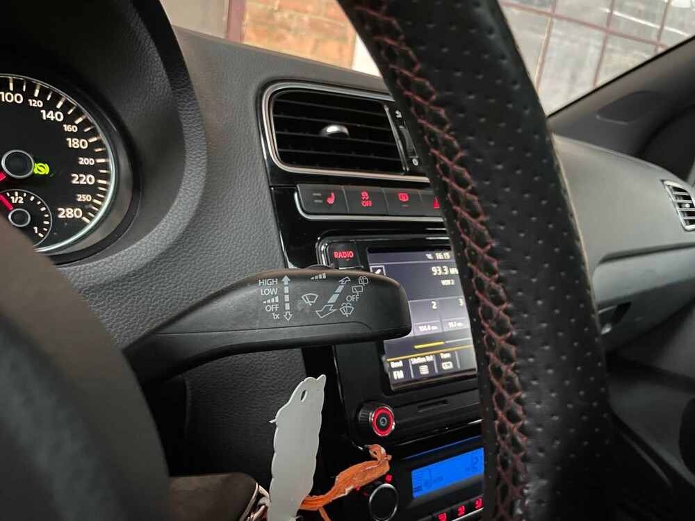 Volkswagen Polo GTI 1.4 TSI 179pk 2011, H-608-TK