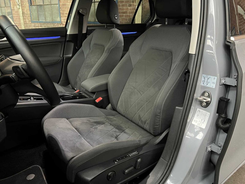 Volkswagen Golf MK8 1.4 eHybrid Style 204pk 2021 Plug-in Hybride , S-197-PG