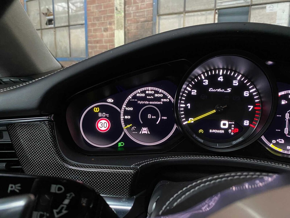 Porsche Panamera Sport Turismo Turbo S E-Hybrid 4.0 V8 680pk 2018, H-902-PP