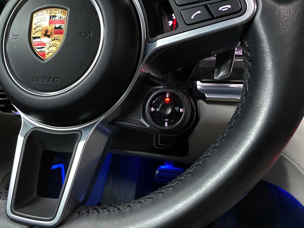 Porsche Panamera Sport Turismo Turbo S E-Hybrid 4.0 V8 680pk 2018, H-902-PP