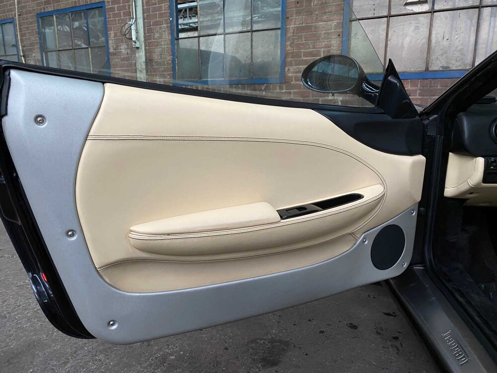 Ferrari 360 Modena F1 3.6 V8 400PS 2001 -Youngtimer-