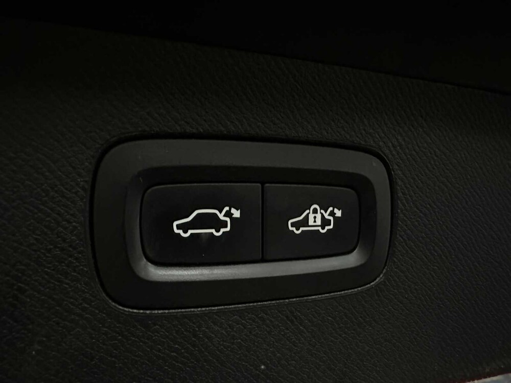 Volvo XC90 2.0 T8 Twin Engine Plug-In Hybrid AWD Beschriftung 320PS 2015, HH-808-V