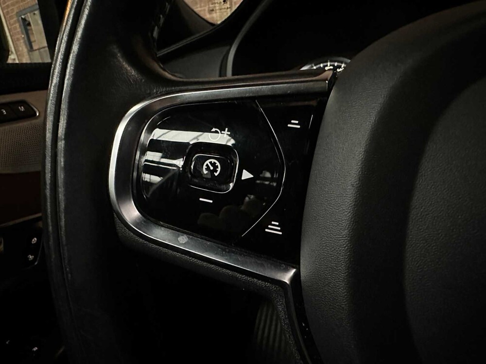 Volvo XC90 2.0 T8 Twin Engine Plug-In Hybrid AWD Beschriftung 320PS 2015, HH-808-V