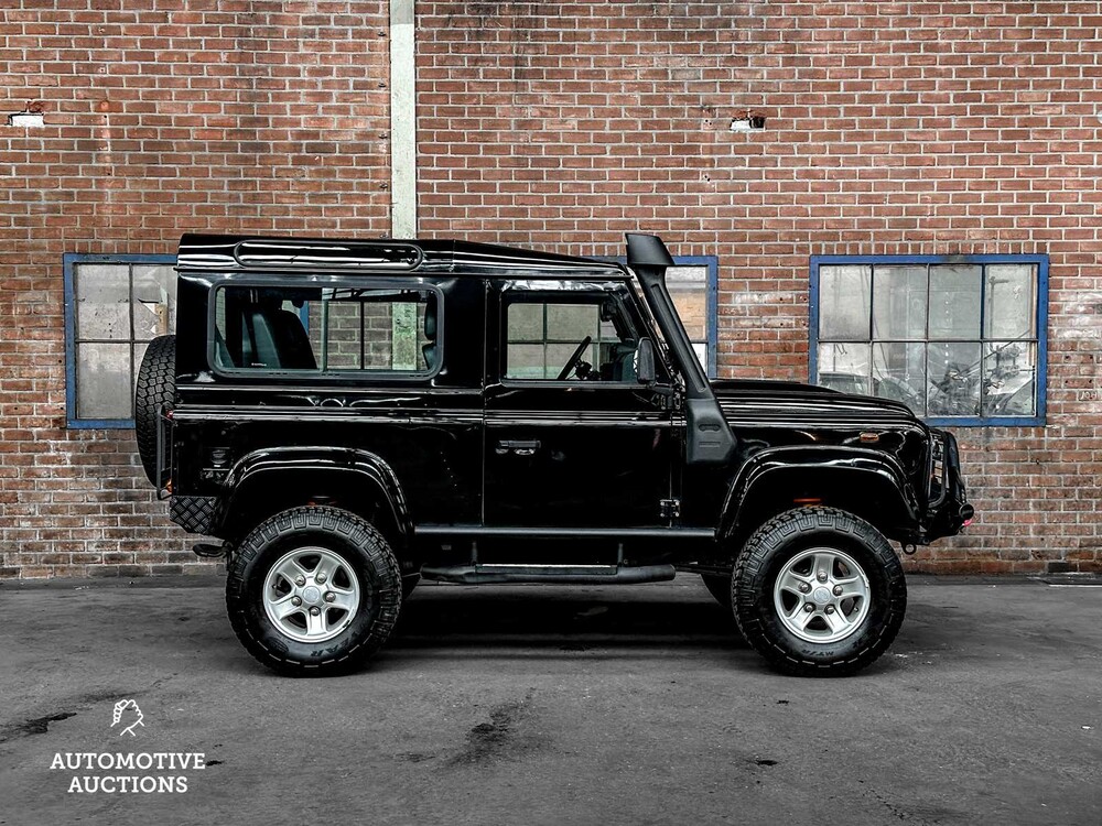 Land Rover Defender 2.4 TD4 90 Stationwagon S 120pk 2009