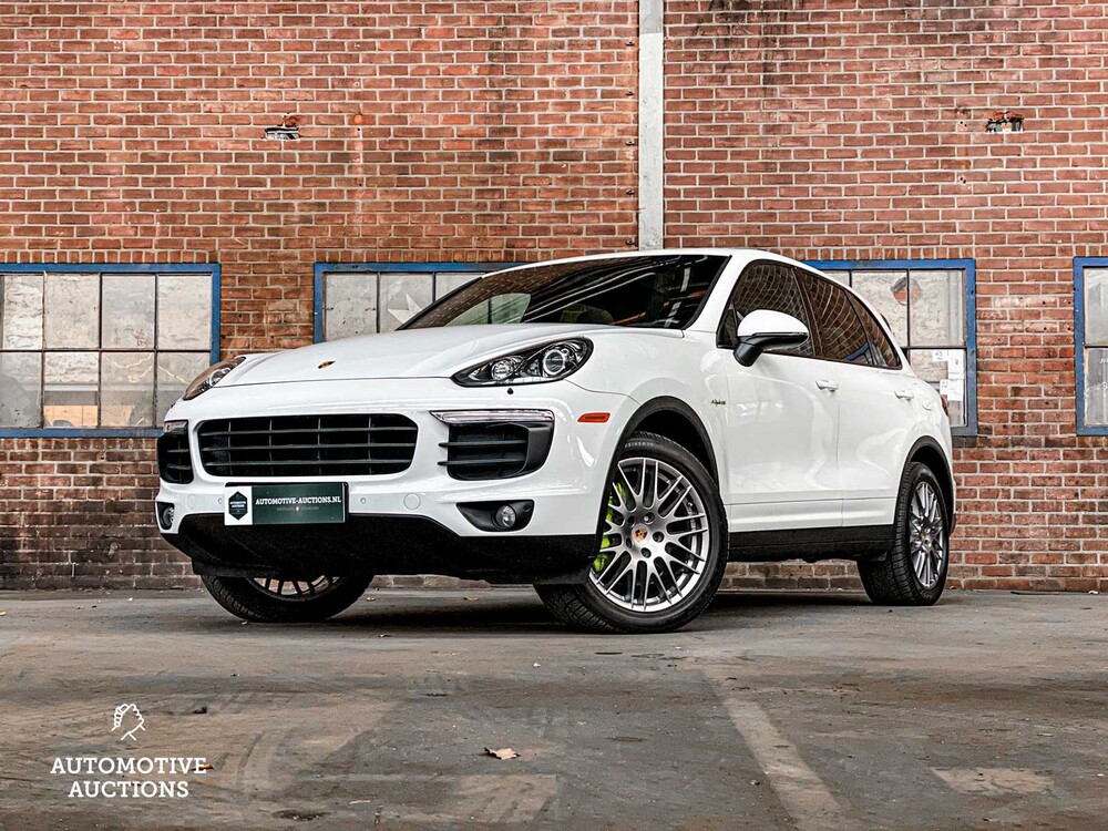 Porsche Cayenne S E-Hybrid 3.0 V6 Platinum Edition 416hp 2016, H-372-HK