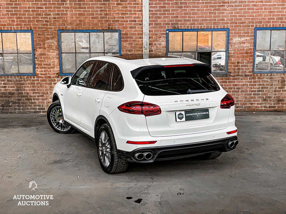 Porsche Cayenne S E-Hybrid 3.0 V6 Platinum Edition 416hp 2016, H-372-HK