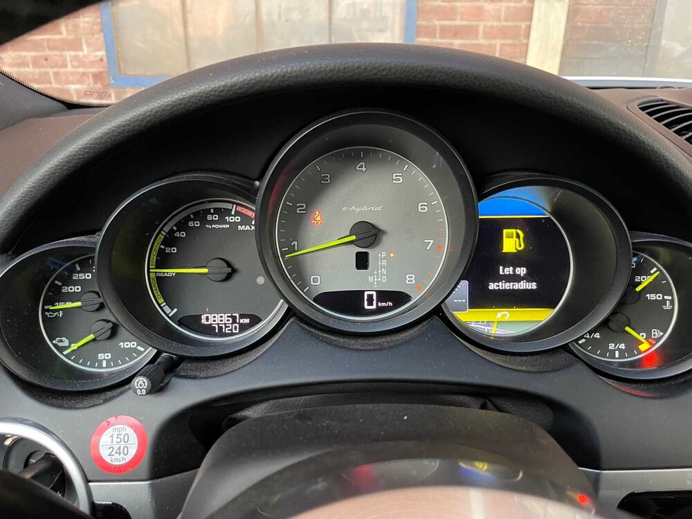 Porsche Cayenne S E-Hybrid 3.0 V6 Platinum Edition 416hp 2016, H-372-HK