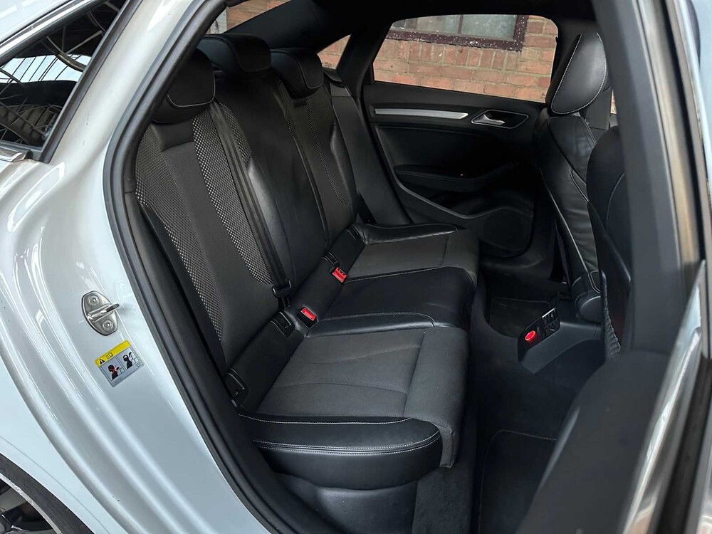 Audi A3 Limousine S-Line 1.4 TFSI CoD Ambition Pro Line S 140pk 2014 ORIG-NL, 7-TXL-63