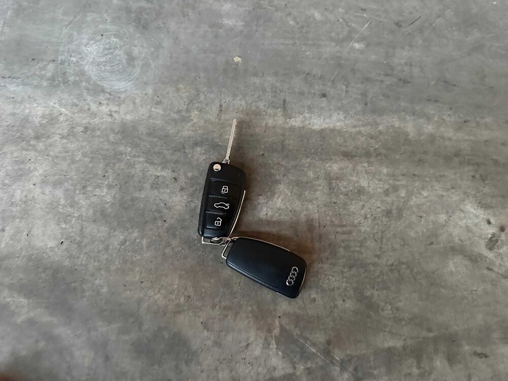 Audi A3 Limousine S-Line 1.4 TFSI CoD Ambition Pro Line S 140pk 2014 ORIG-NL, 7-TXL-63