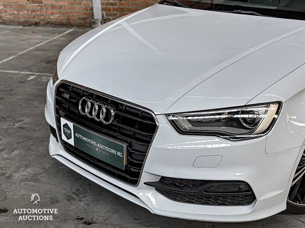 Audi A3 Limousine S-Line 1.4 TFSI CoD Ambition Pro Line S 140pk 2014 ORIG-NL, 7-TXL-63
