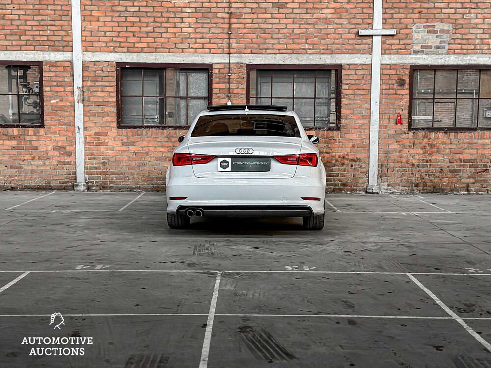 Audi A3 Limousine S-Line 1.4 TFSI CoD Ambition Pro Line S 140pk 2014 ORIG-NL, 7-TXL-63