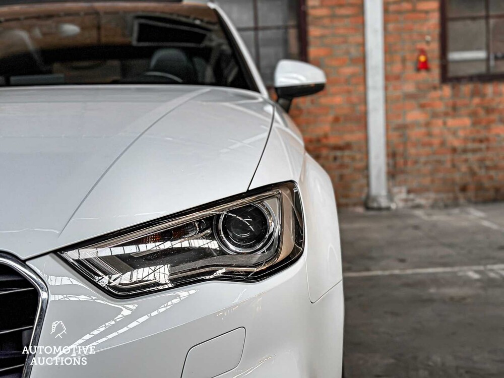 Audi A3 Limousine S-Line 1.4 TFSI CoD Ambition Pro Line S 140pk 2014 ORIG-NL, 7-TXL-63