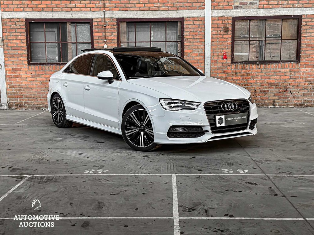 Audi A3 Limousine S-Line 1.4 TFSI CoD Ambition Pro Line S 140pk 2014 ORIG-NL, 7-TXL-63