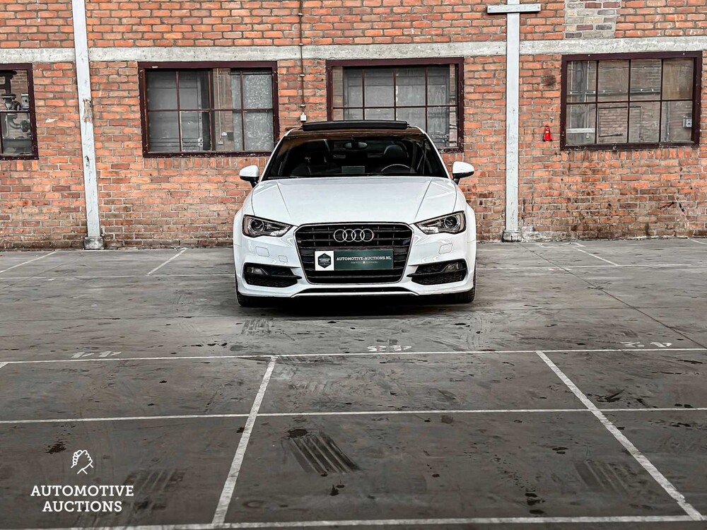 Audi A3 Limousine S-Line 1.4 TFSI CoD Ambition Pro Line S 140pk 2014 ORIG-NL, 7-TXL-63