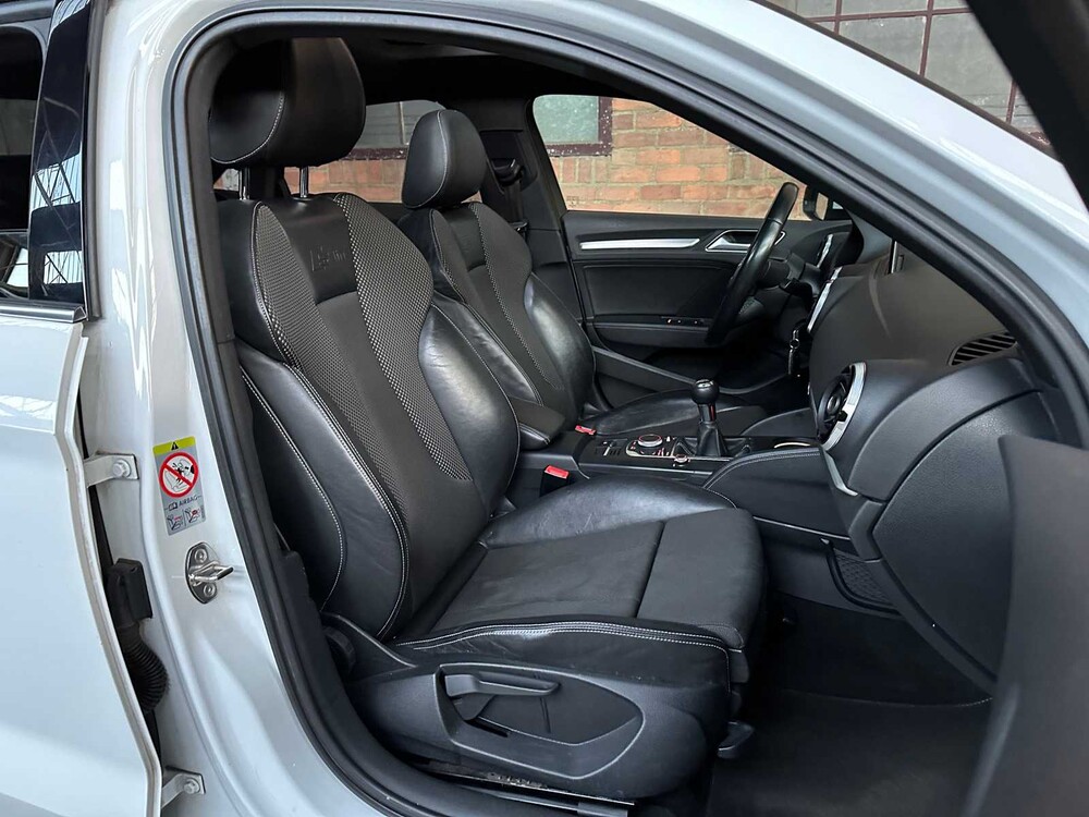 Audi A3 Limousine S-Line 1.4 TFSI CoD Ambition Pro Line S 140pk 2014 ORIG-NL, 7-TXL-63