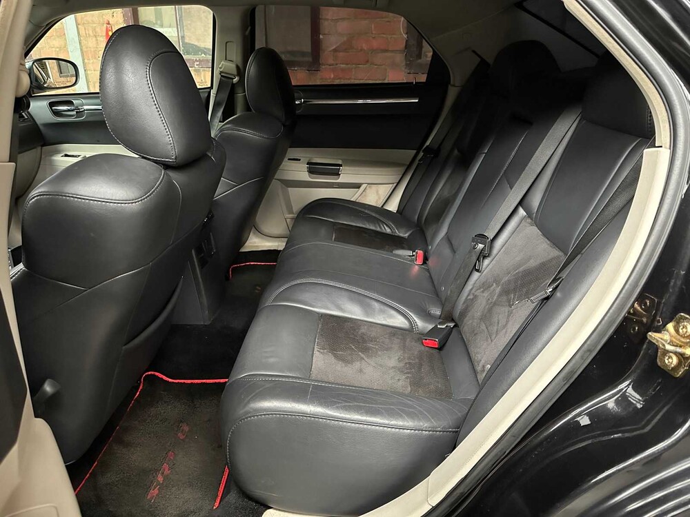 Chrystler 300C SRT8 6.1 V8 425hp 2010