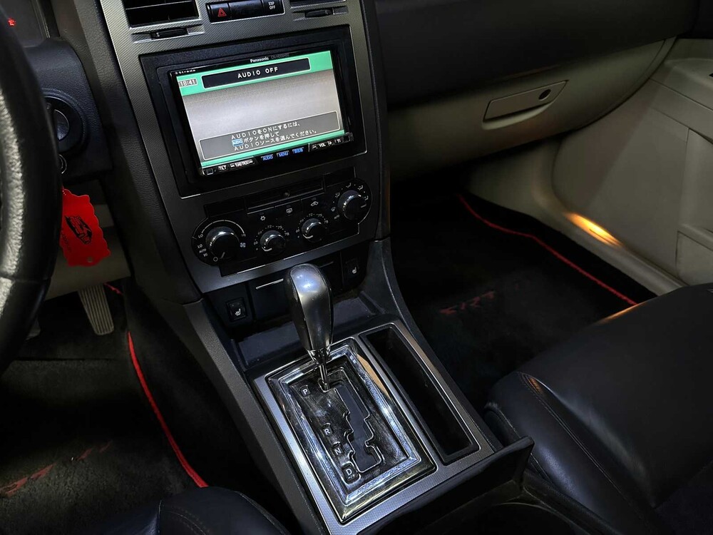 Chrystler 300C SRT8 6.1 V8 425hp 2010