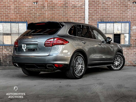 Porsche Cayenne S 4.8 V8 400hp 2011 Sport-Chrono