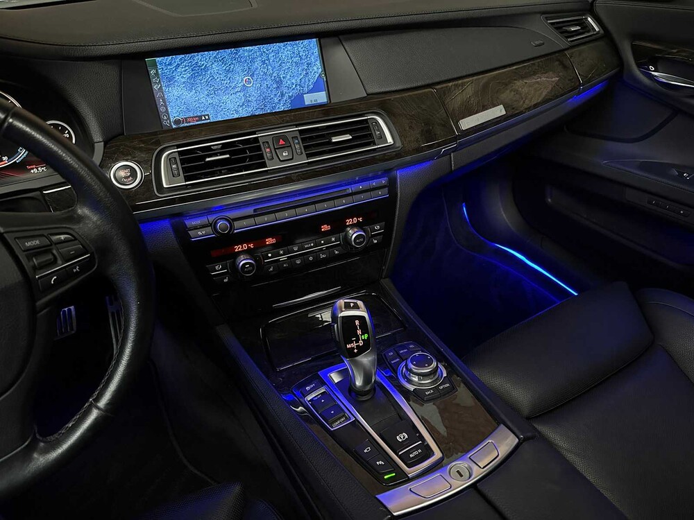 BMW ActiveHybrid7 4.4 V8 465PK 2012