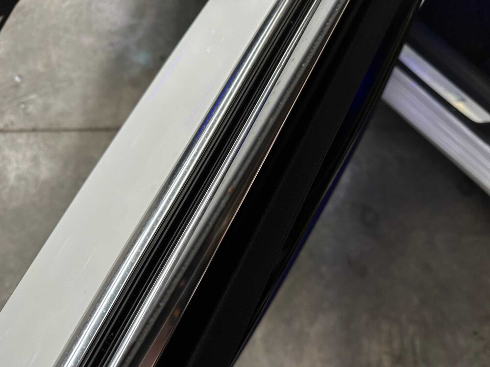 BMW ActiveHybrid7 4.4 V8 465PK 2012