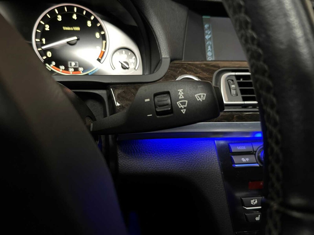 BMW ActiveHybrid7 4.4 V8 465PK 2012