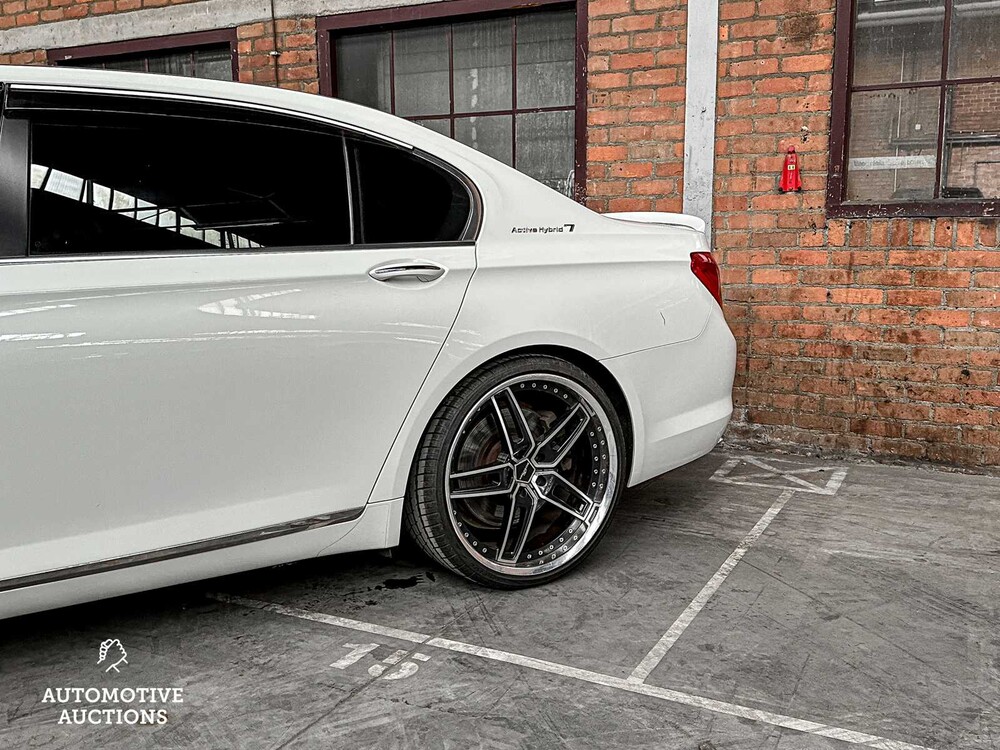 BMW ActiveHybrid7 4.4 V8 465PK 2012