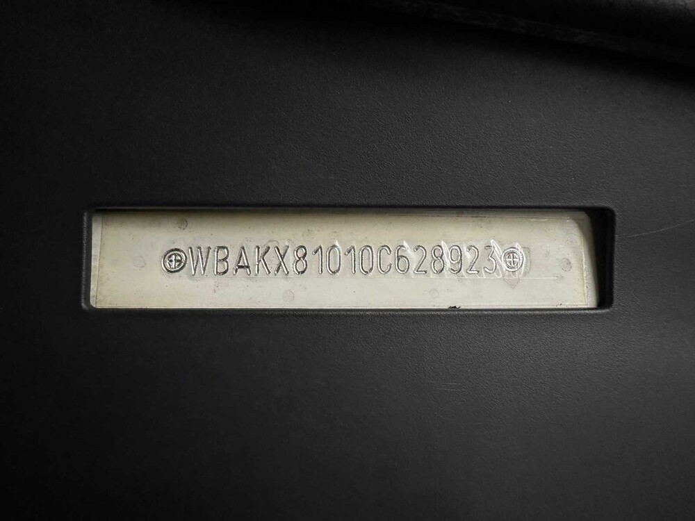 BMW ActiveHybrid7 4.4 V8 465PK 2012