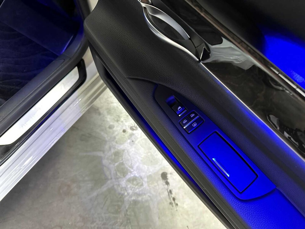 BMW ActiveHybrid7 4.4 V8 465PK 2012