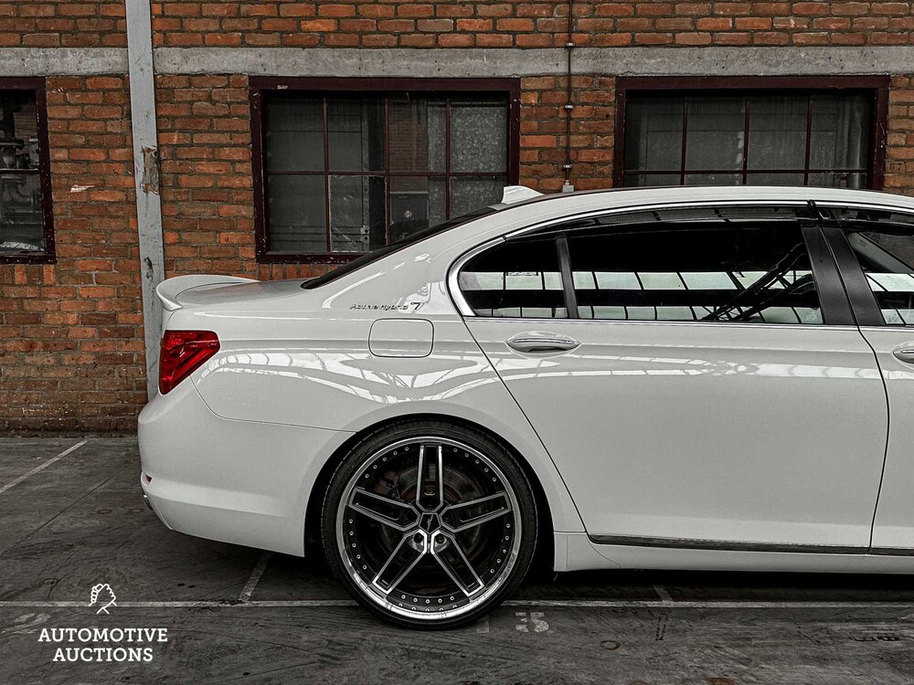 BMW ActiveHybrid7 4.4 V8 465PK 2012