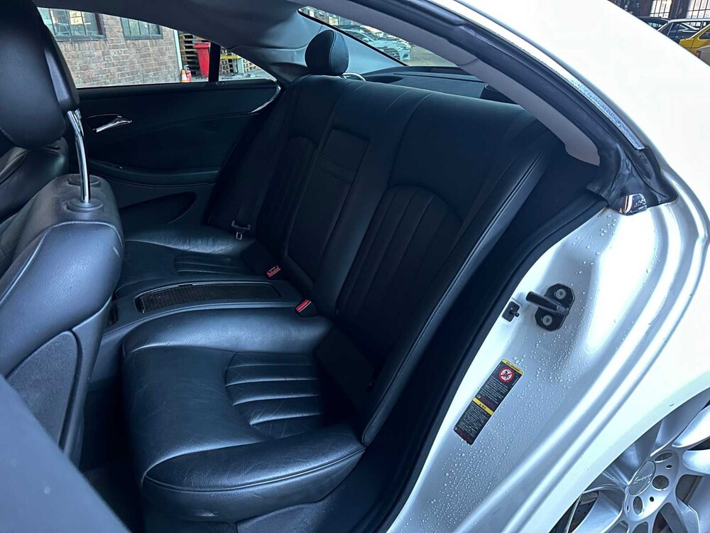 Mercedes-Benz CLS500 5.0 V8 306PS 2005 -Youngtimer-
